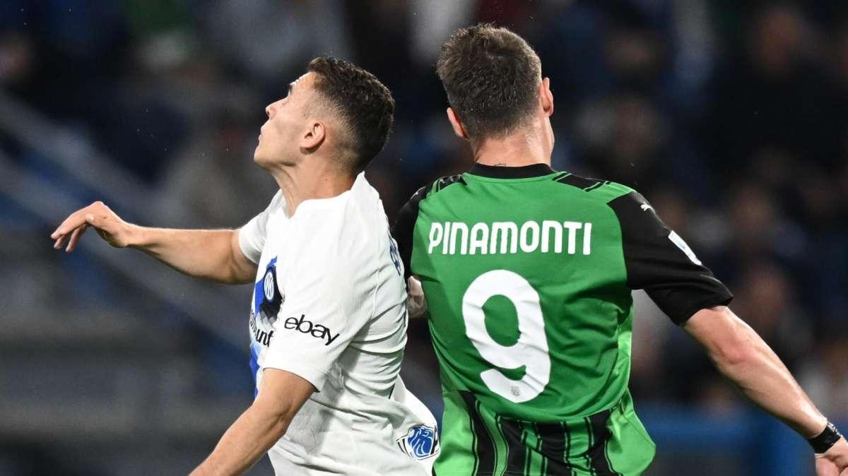 Sassuolo Inter 1-0, pagelle quotidiani: Lipani nota lieta, Doig ci crede. Pinamonti lotta