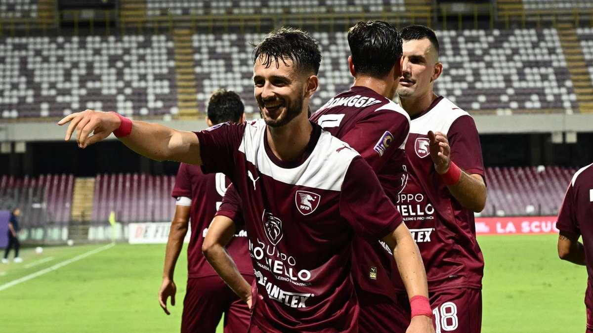 UFFICIALE - Sassuolo, interrotto il prestito con la Salernitana di Knezovic: ora è del Trapani