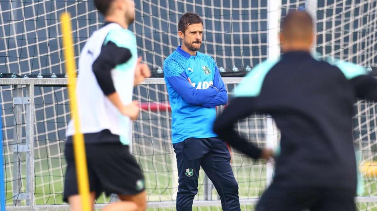 Allenamento Sassuolo: test in famiglia con la Primavera. Dionisi concede 2 giorni di riposo