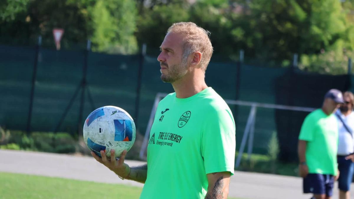 Brusaporto, ufficiale l'esonero dell'allenatore Matteo Abbate