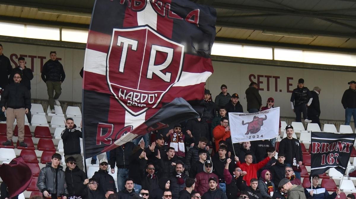 Nardò: "Troppe assurdità sul nostro conto, iscrizione fatta il 15 luglio"