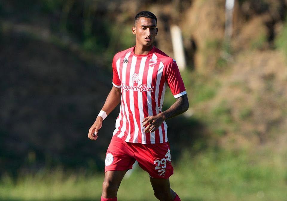 Thiago Menna saluta il Pineto: il difensore verso il Giulianova