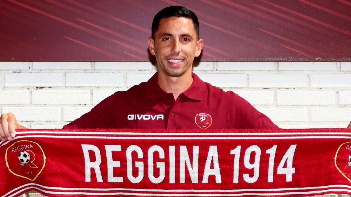 Reggina, ufficiale Giuliano Alma: esperienza, gol e tre promozioni per l'attacco amaranto