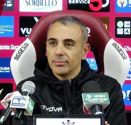 Reggina, Torrisi: "Chi indossa questa maglia ha l'obbligo di onorarla"