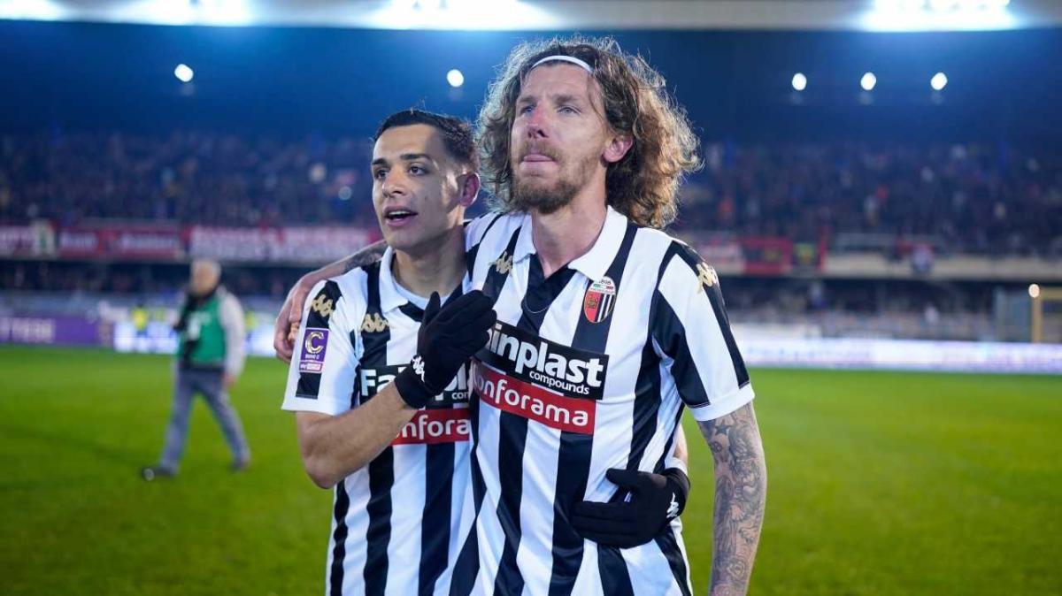 Ascoli, risoluzione ufficiale per Simone Corazza: sul bomber c'è la Pistoiese