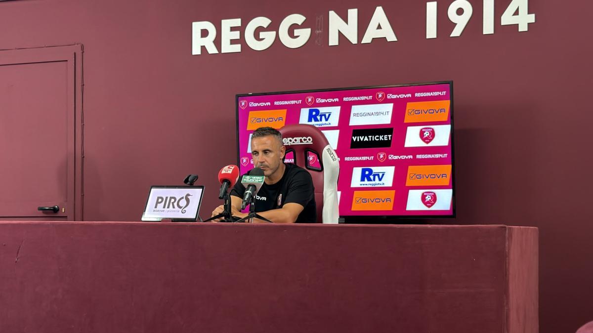 Reggina, Marchionni: "Dobbiamo essere questi. Bella dimostrazione d'affetto dai tifosi"