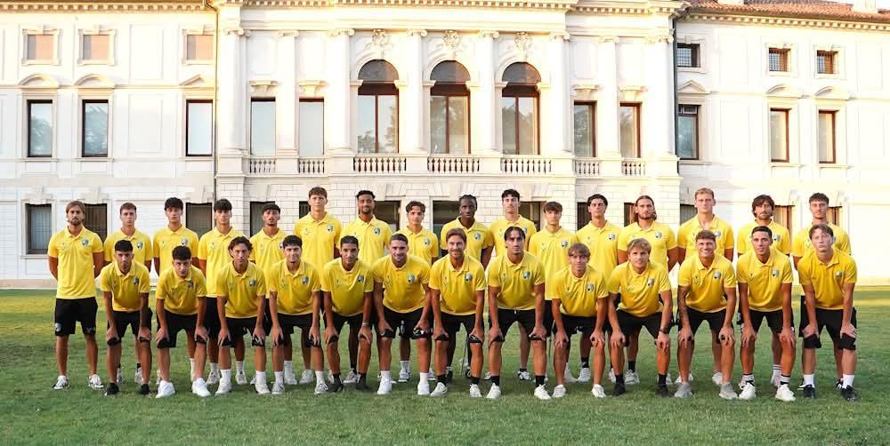 La prima vittoria in campionato dell'Altavilla è da ricordare: 7-0 alla Virtus Bolzano