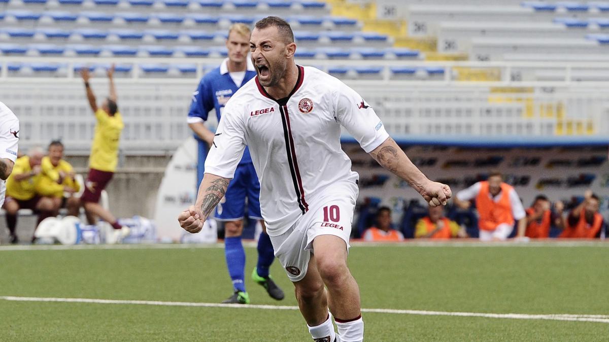 Vantaggiato in campo a 42 anni: ha firmato con il Mesagne in Promozione