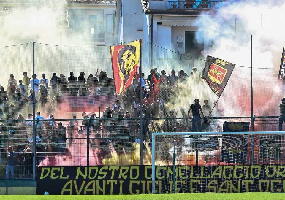 Giulianova, 2.500 euro di multa e diffida dopo il derby con l’Ancona