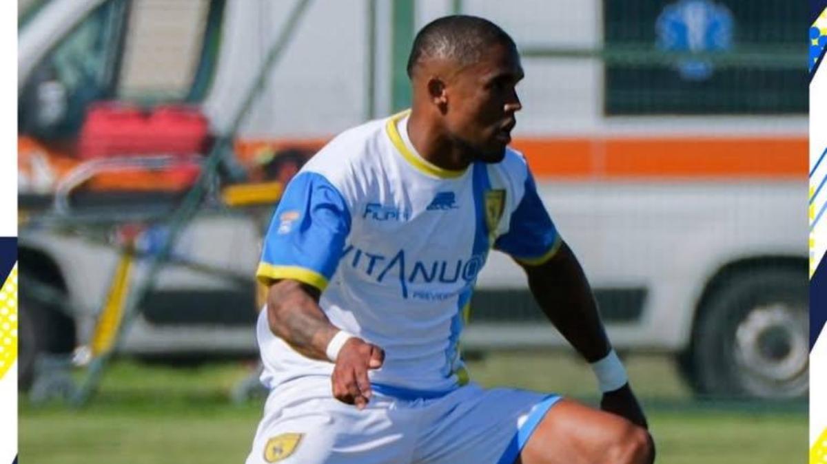 Chievo, ufficiale il passaggio di Douglas Costa all'Al-Ittifaq