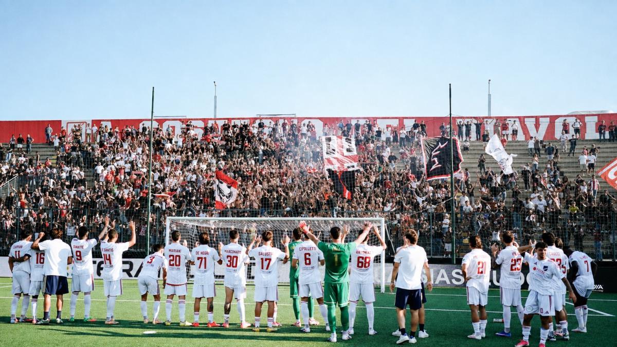 Teramo-Giulianova, numeri da altre categorie sugli spalti: in oltre 6 mila per il derby