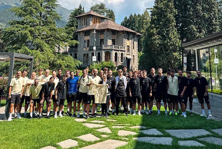 Sipario sulla Val Seriana: l'Arezzo chiude il ritiro di Clusone con il Parma e rientra a Rigutino