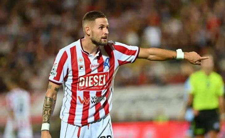 Arezzo-Vicenza: Scambio De Col-Capello, Trattativa Calda