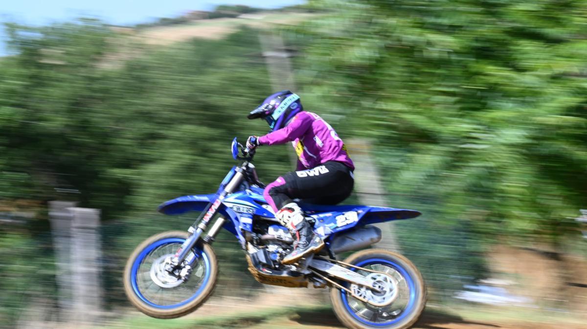 Ritorno in Pista e Grande Grinta: Il Team Steels Motocross Brilla a Castiglione del Lago
