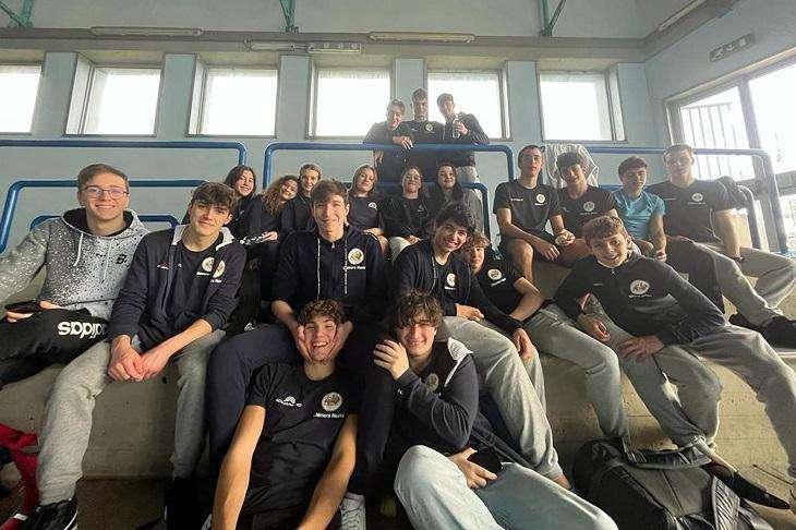 La Chimera Nuoto apre il 2023 con trenta medaglie al “Città di Grosseto”