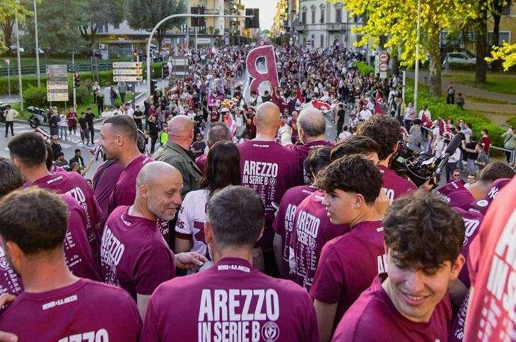 La giornata più lunga di Bucchi: una lezione di strategia e coraggio. 