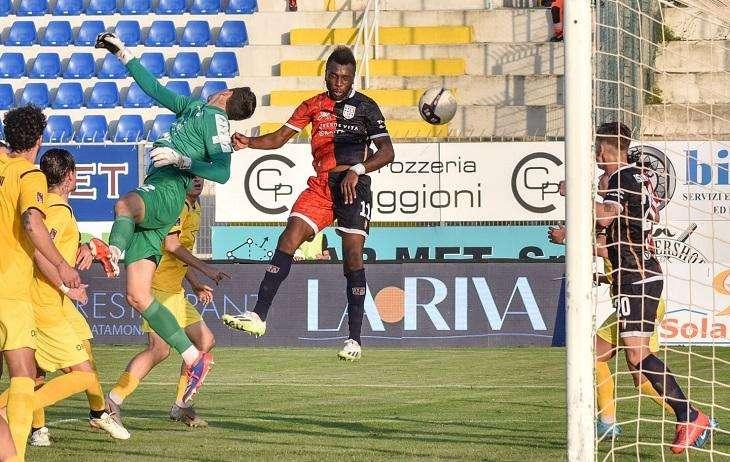 Lega Pro . Sassari Torres - Pianese 3 - 0 