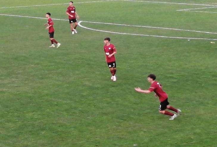L’Arezzo blinda il futuro: Sussi e Serban amaranto fino al 2028