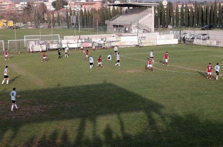  Il palo ferma l'Olmoponte! Solo uno 0-0 contro il Valentino Mazzola.