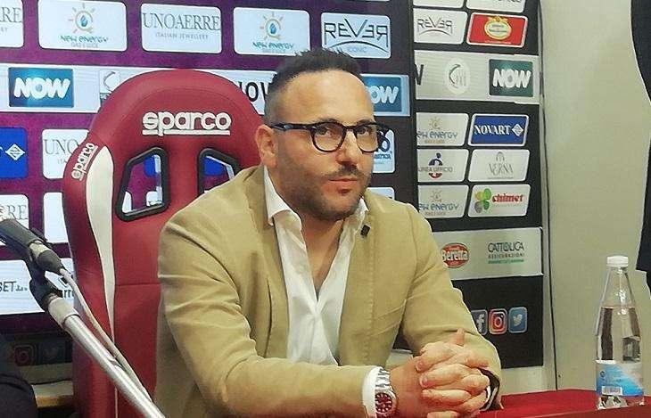 Arezzo: Morra sfuma, caccia all'attaccante di peso continua