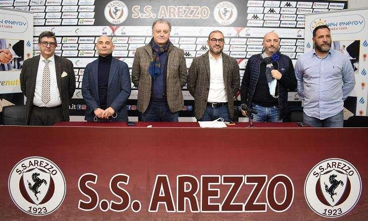Biglietti virtuali Arezzo-Ravenna: consegna degli assegni alle associazioni