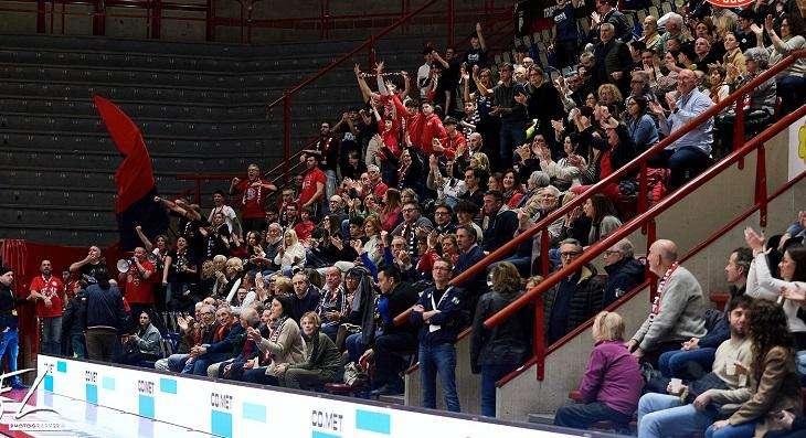 Basket: Il Turno Prepasquale tra Sconfitte Costose e Corse Playoff
