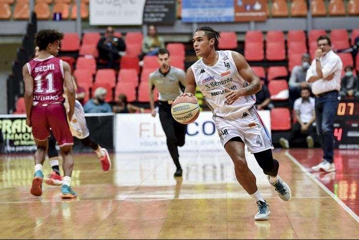 Serie B di Basket : Libertas Livorno vs Abet Langhe Roero 65 - 66