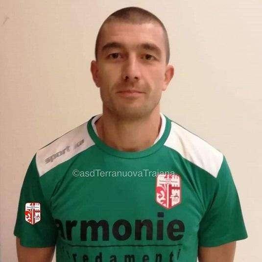 Il forte portiere Umberto Ciucchi veste il bianco rosso della Terranuova Traiana 