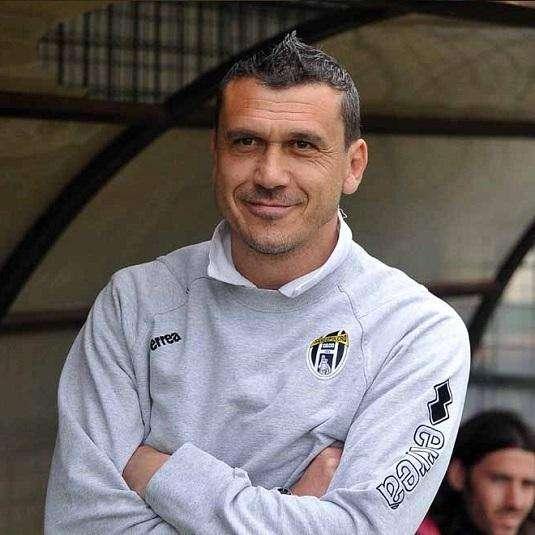 DAVIDE MEZZANOTTI E ’IL NUOVO ALLENATORE DELL’ F.C. CASTELLO CALCIO.