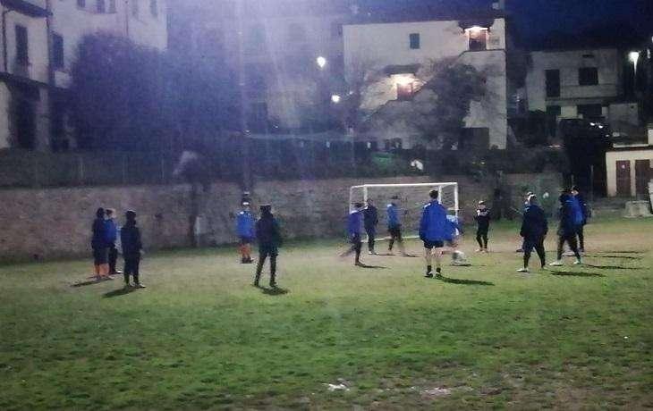 Sansovino: in arancioblè, la scuola calcio che forma persone e calciatori