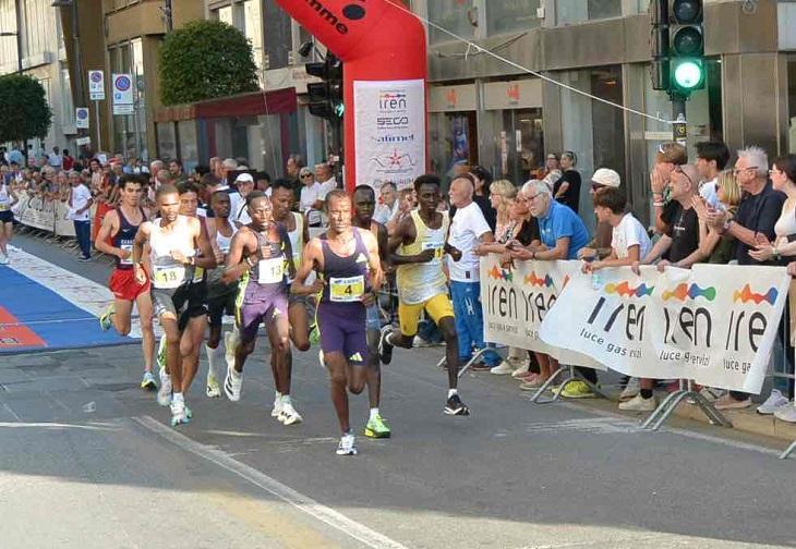 27ª MARATONINA CITTÀ DI AREZZO: UN TRACCIATO PIATTO DA PRIMATO CON OLTRE 2.000 ATLETI