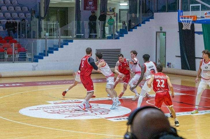 San Giobbe Chiusi vs Roseto: la sfida al vertice ESALTA la Serie B 