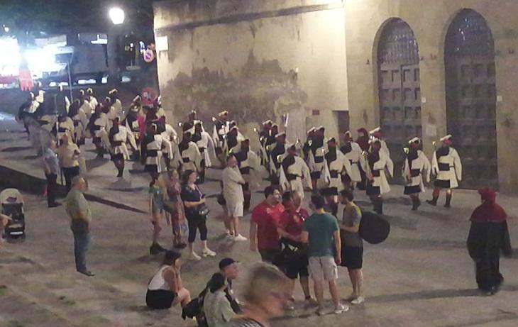 Arezzo ha reso omaggio a San Donato: la solenne Offerta del Cero ha unito fede e tradizione