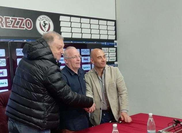 L' Arezzo Calcio ci tiene a precisare la volontà di andare avanti con fiducia