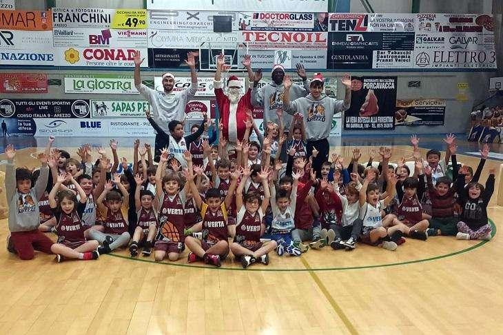 Festa di Natale SBA: 160 mini-atleti in campo per gli auguri