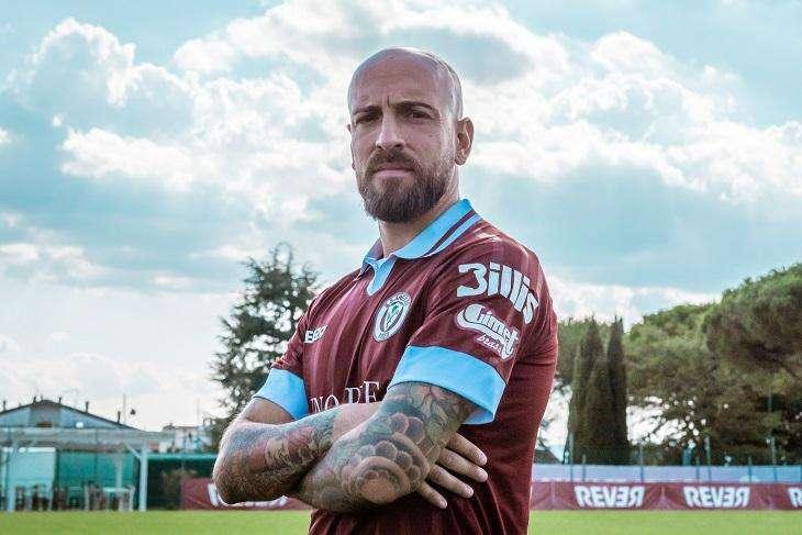 L'Arezzo si assicura Fabio Tito: un biennale per il difensore ex Ternana