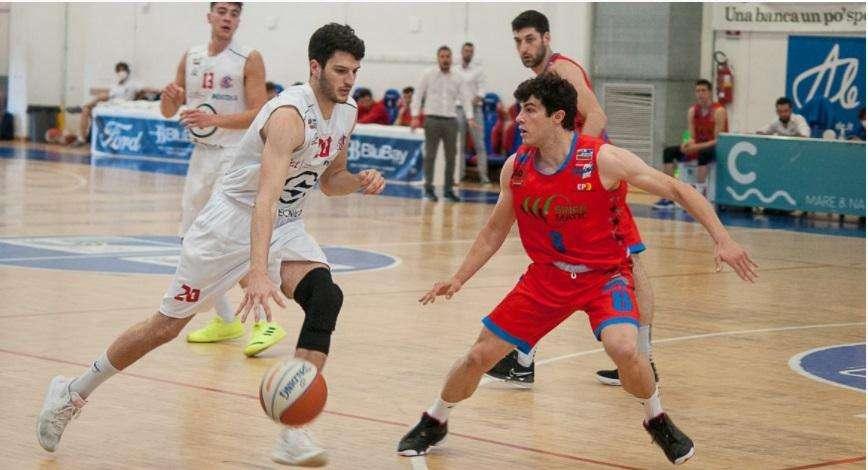 Serie B di Basket : SINTECNICA LA GARA DA DENTRO O FUORI 