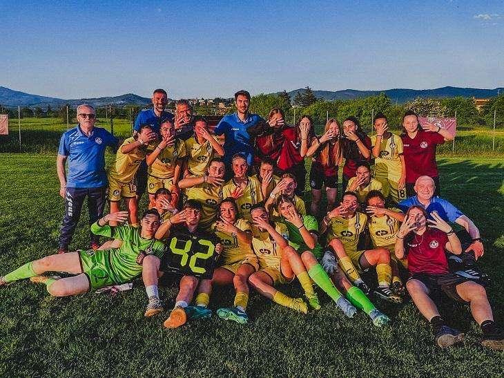 ACF Arezzo Giovani: L'Under 17 Brilla, L'Under 15 Lotta