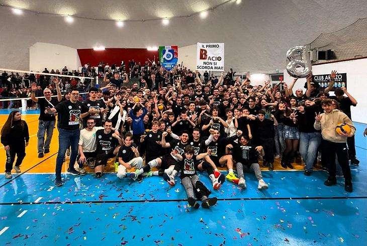Arezzo in Festa: Il Club Volley Conquista la Serie B!
