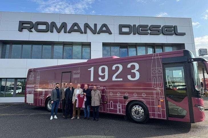 Nuovo pullman per l'Arezzo: un gioiello su quattro ruote