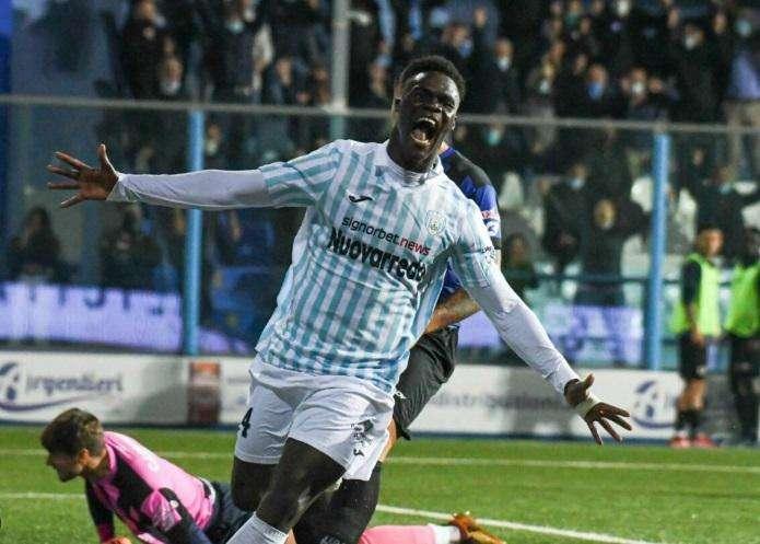 Il Ghanese  Ekuban, classe 2000, arriva in amaranto 