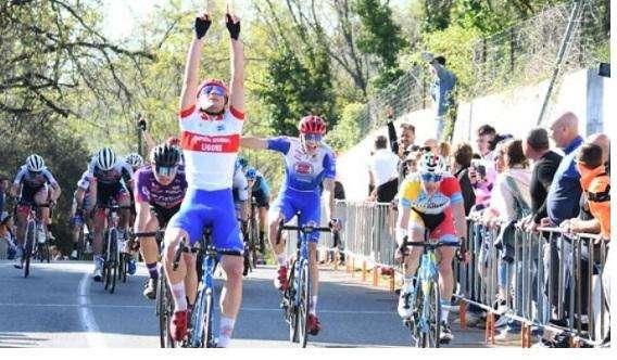 Fausto Sarrini presenta   il 21esimo trofeo Fans Club Daniele Bennati