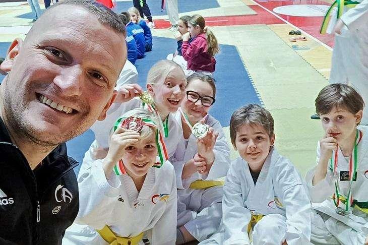 Sei medaglie per il Centro Taekwondo Arezzo al debutto stagionale