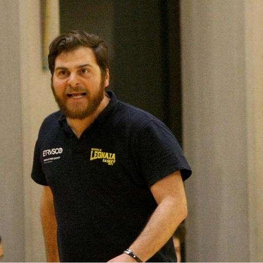 ... con Riccardo Zanardo Coach Olimpia Legnaia Basket