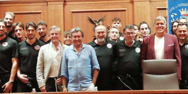 Il Sindaco di Castiglion Fiorentino Mario Agnelli celebra due leggende del calcio aretino