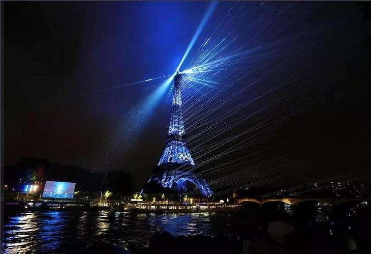 Parigi 2024: Una Cerimonia di Apertura Indimenticabile