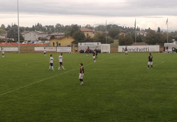 Debutto con botta e risposta a Montagnano: Conti risponde a Caroti, finisce 1-1 tra Real Club e Arezzo Est