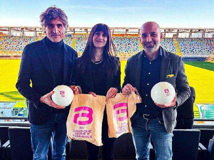 Laura Tinari celebra la Serie B: "Lo Stirpe è il simbolo della nostra crescita".