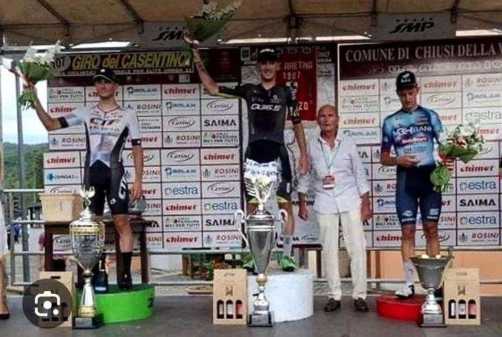 Bozzola vince il Giro più antico d'Italia, continuando una tradizione leggendaria
