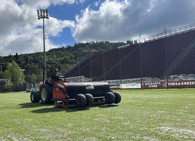 Iniziano i lavori sul manto erboso del Comunale "Città di Arezzo"